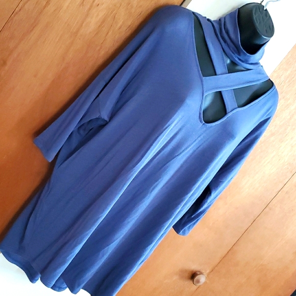 Express turtleneck - Picture 4 of 10